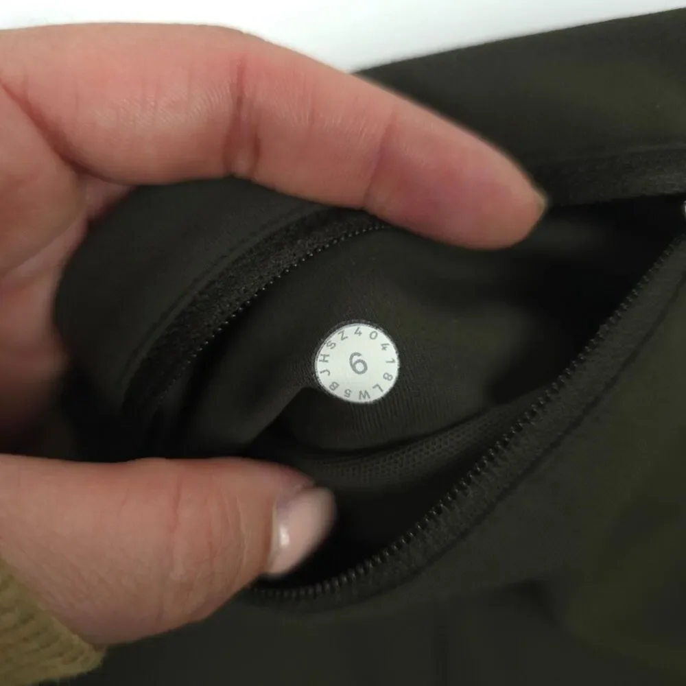 LULULEMON Speed Up Tight *Full-On Luxtreme 28